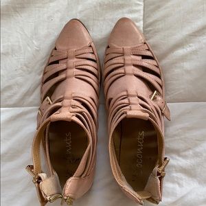 Coconuts by Matisse booties